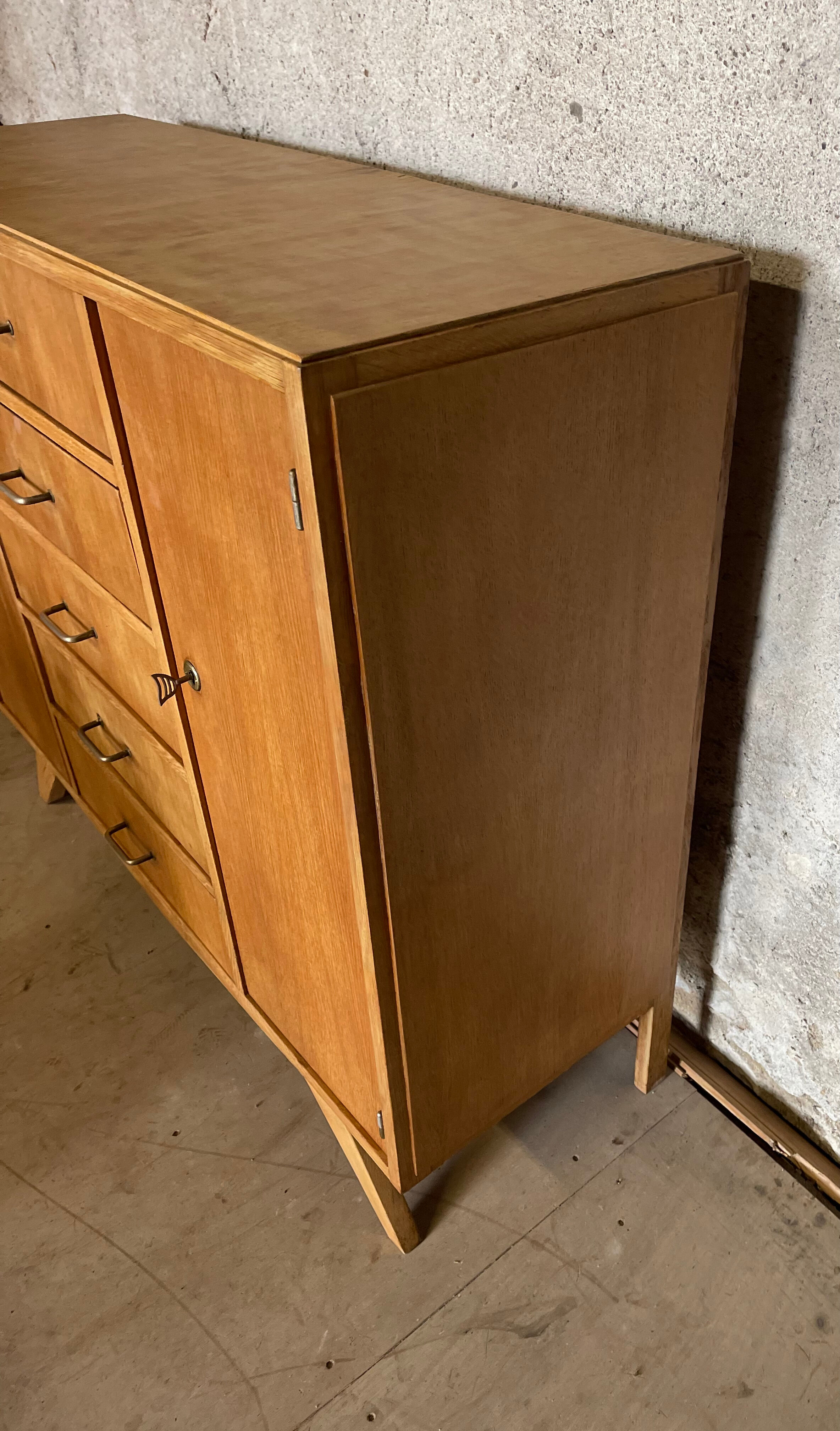 Wardrobe chest of drawers