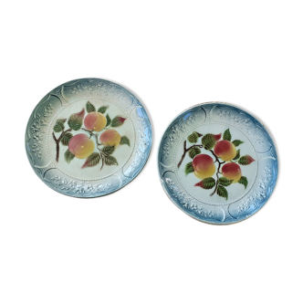 Two slip plates with fruit decoration