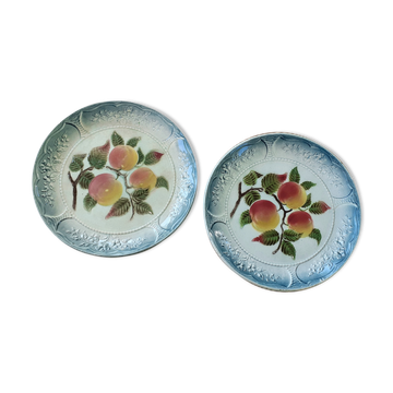Two slip plates with fruit decoration