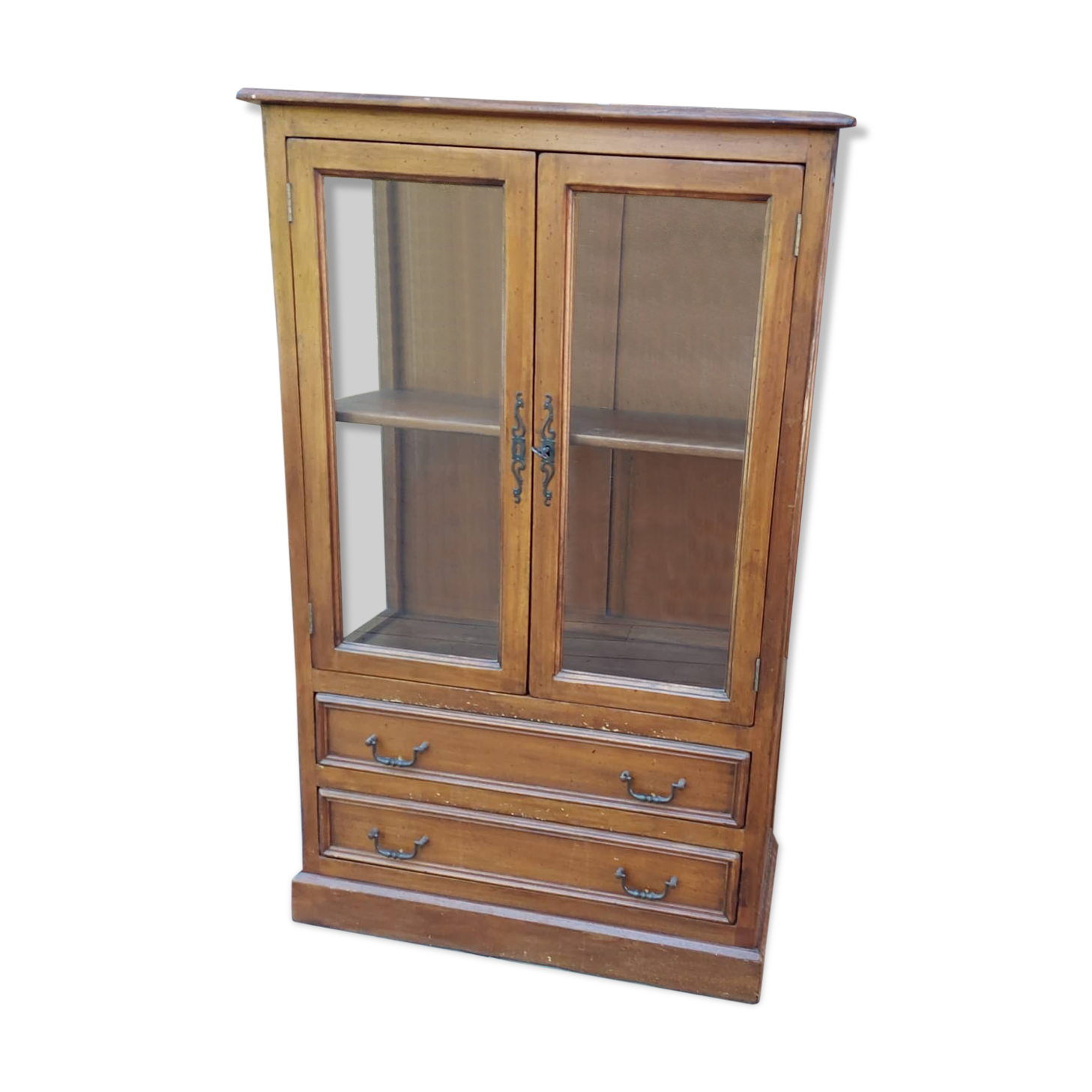 Vintage showcase