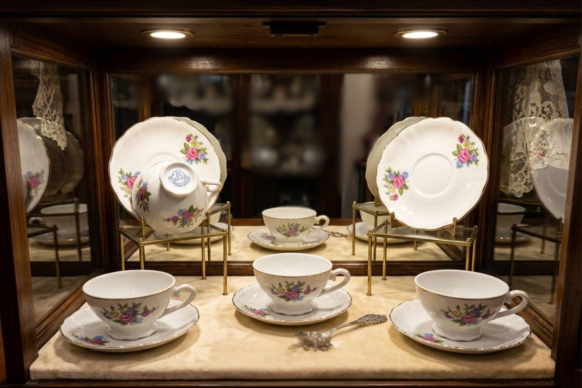 Ensemble de 6 tasses à collectionner en porcelaine japonaise vintage – Années 50