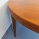 Grande table ronde scandinave vintage des années 50 60 en teck avec rallonges