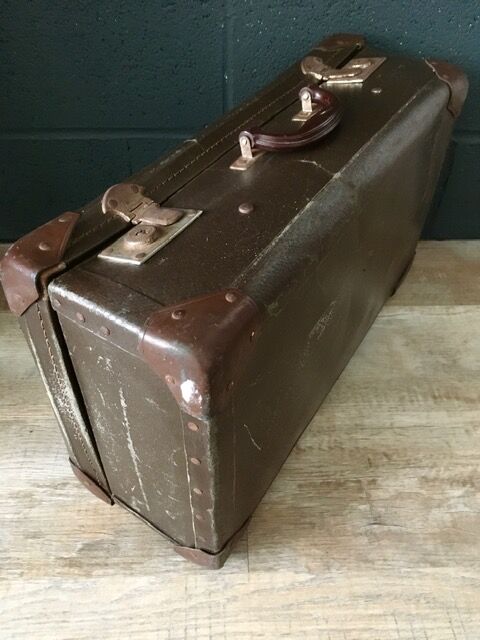 Vintage brown suitcase handle in Bakelite