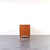 Buffet en teck danois du milieu du siècle, années 1960.