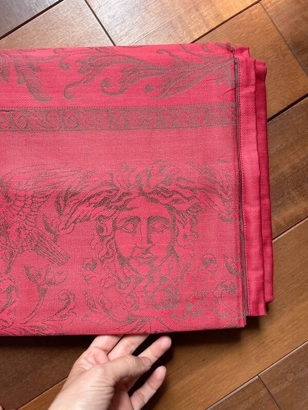 Mirabello Jacquard Tablecloth 180 cm x 278 cm