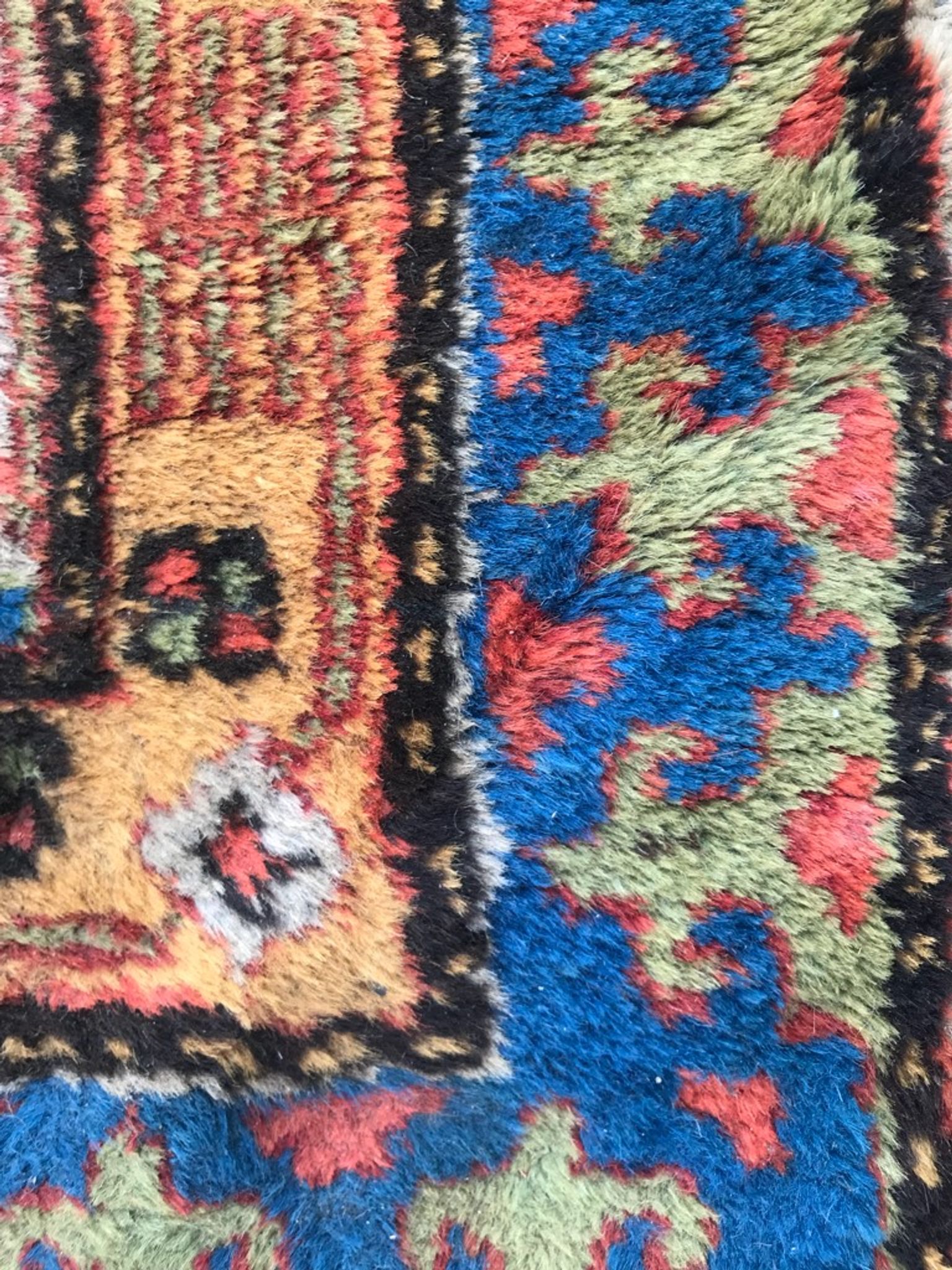 Old sinkiang oriental rug handmade 68 x 139 cm