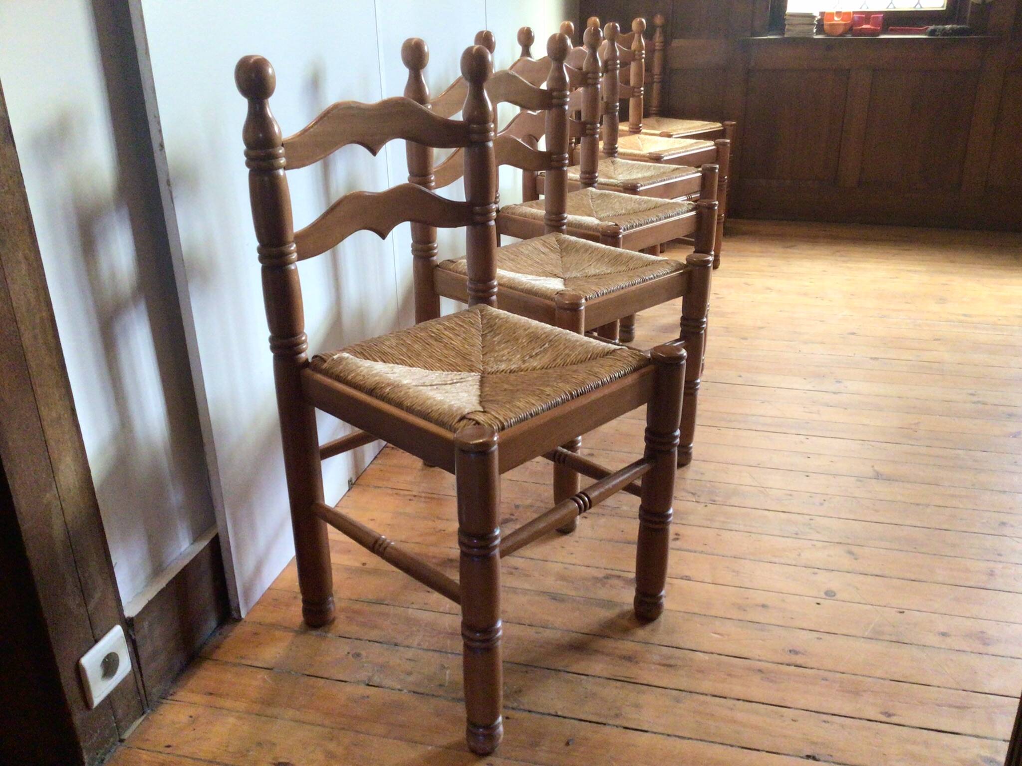 Chaises de salle à manger en bois