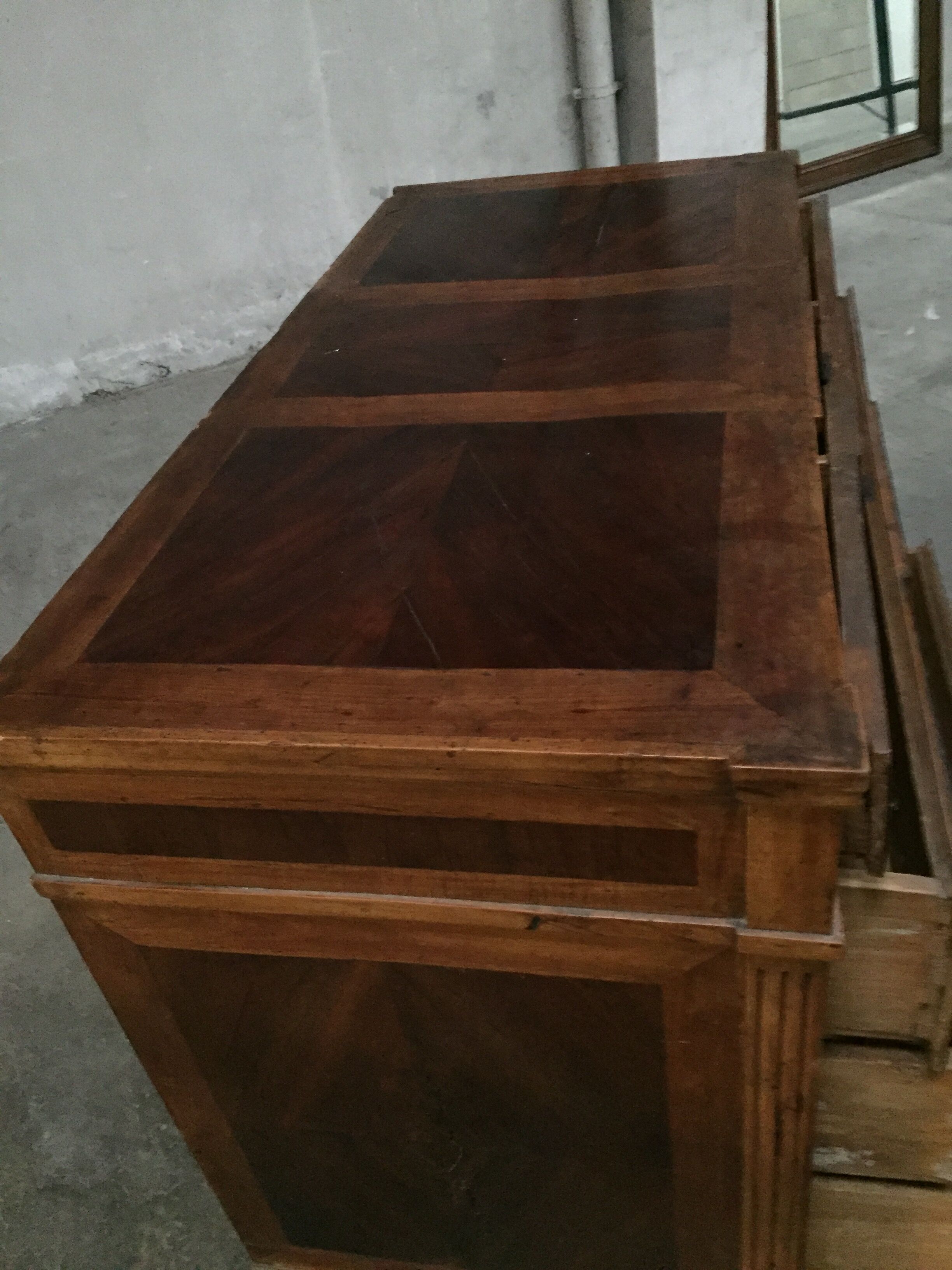 Commode ancienne de style anglais