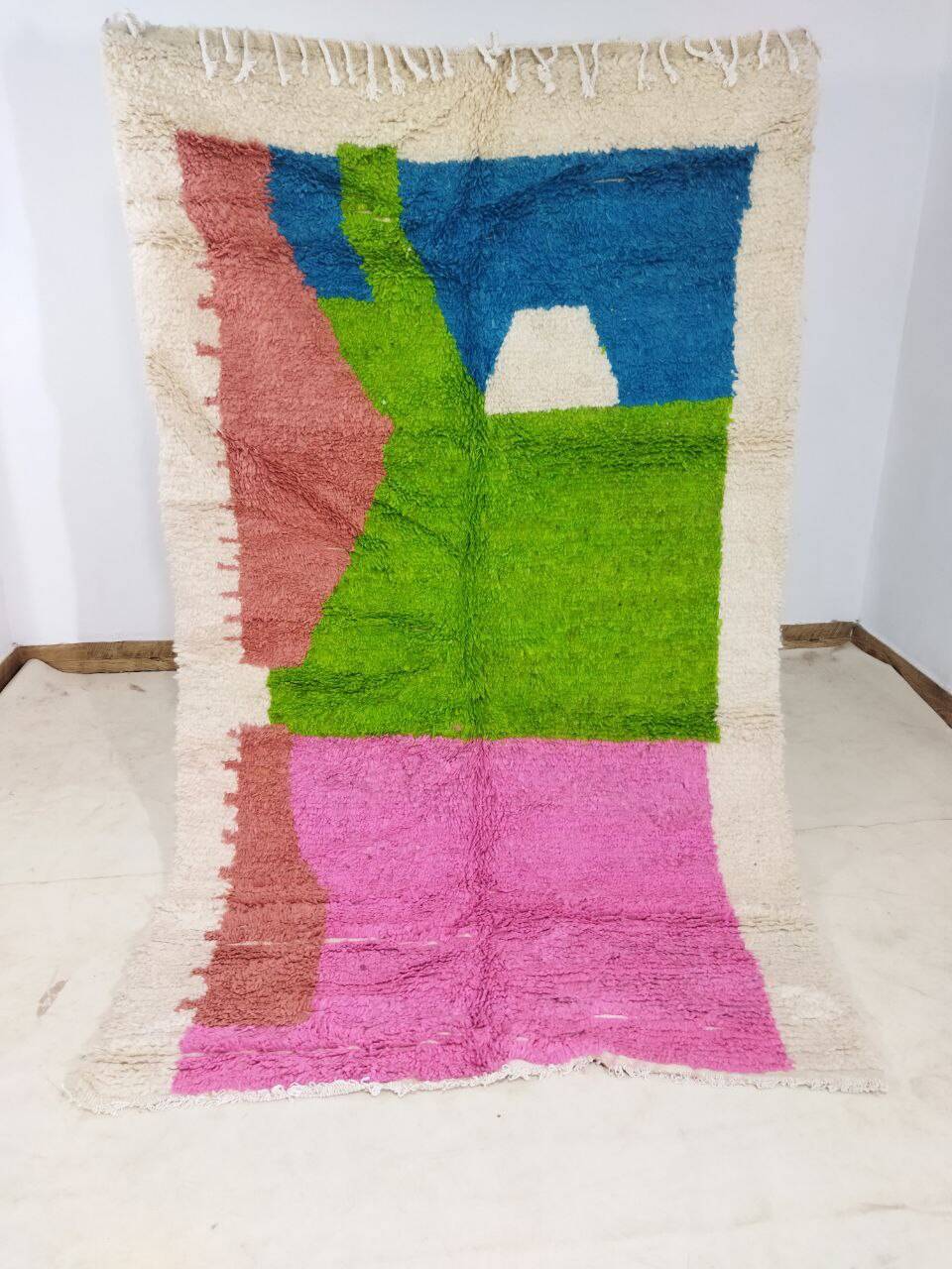 Handmade moroccan berber rug 250 x 148 cm