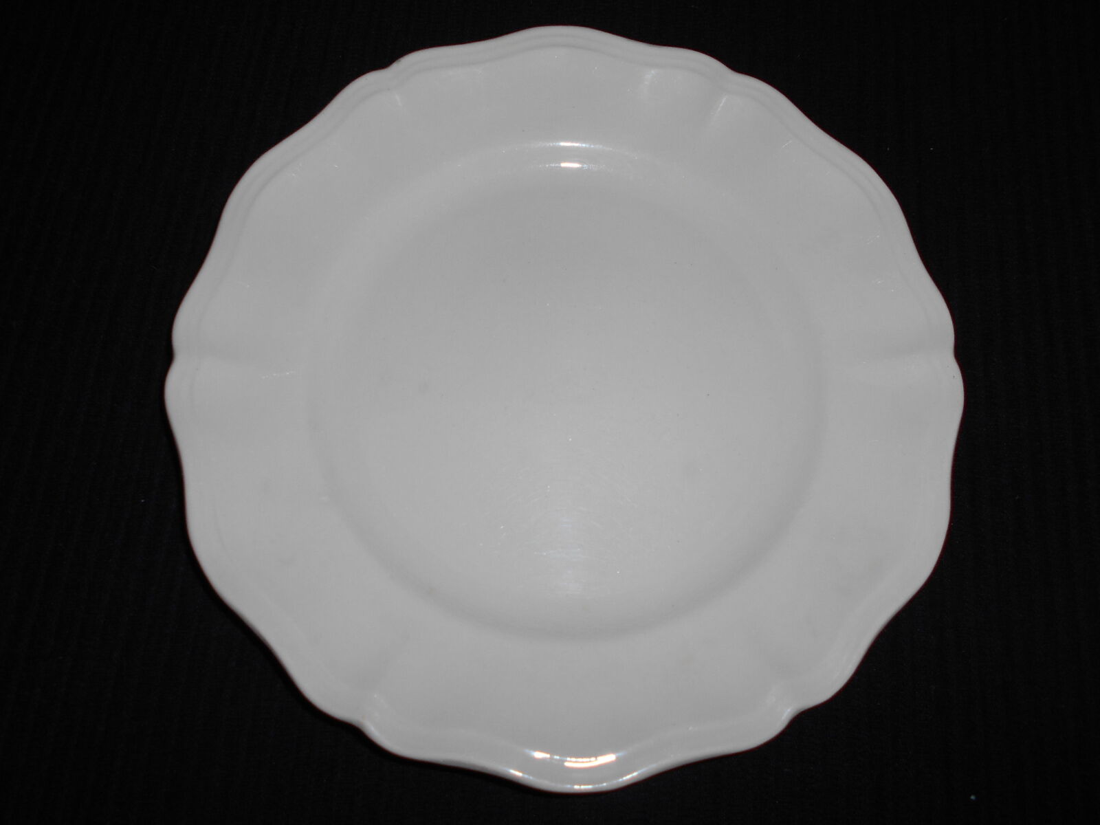 Lot of 5 ivory plates Sarreguemines