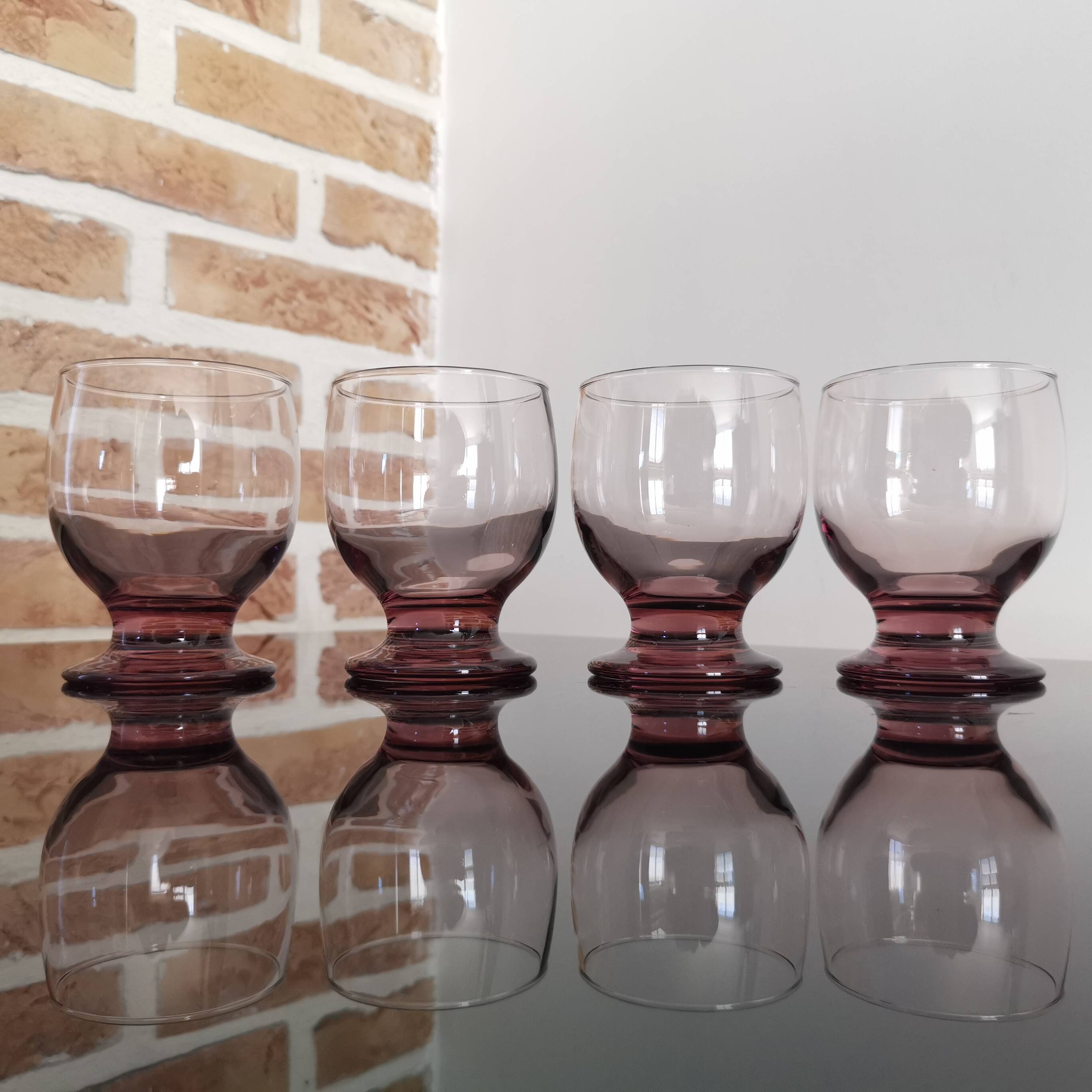4 Art Deco red wine glasses in purple glass from the 70s
