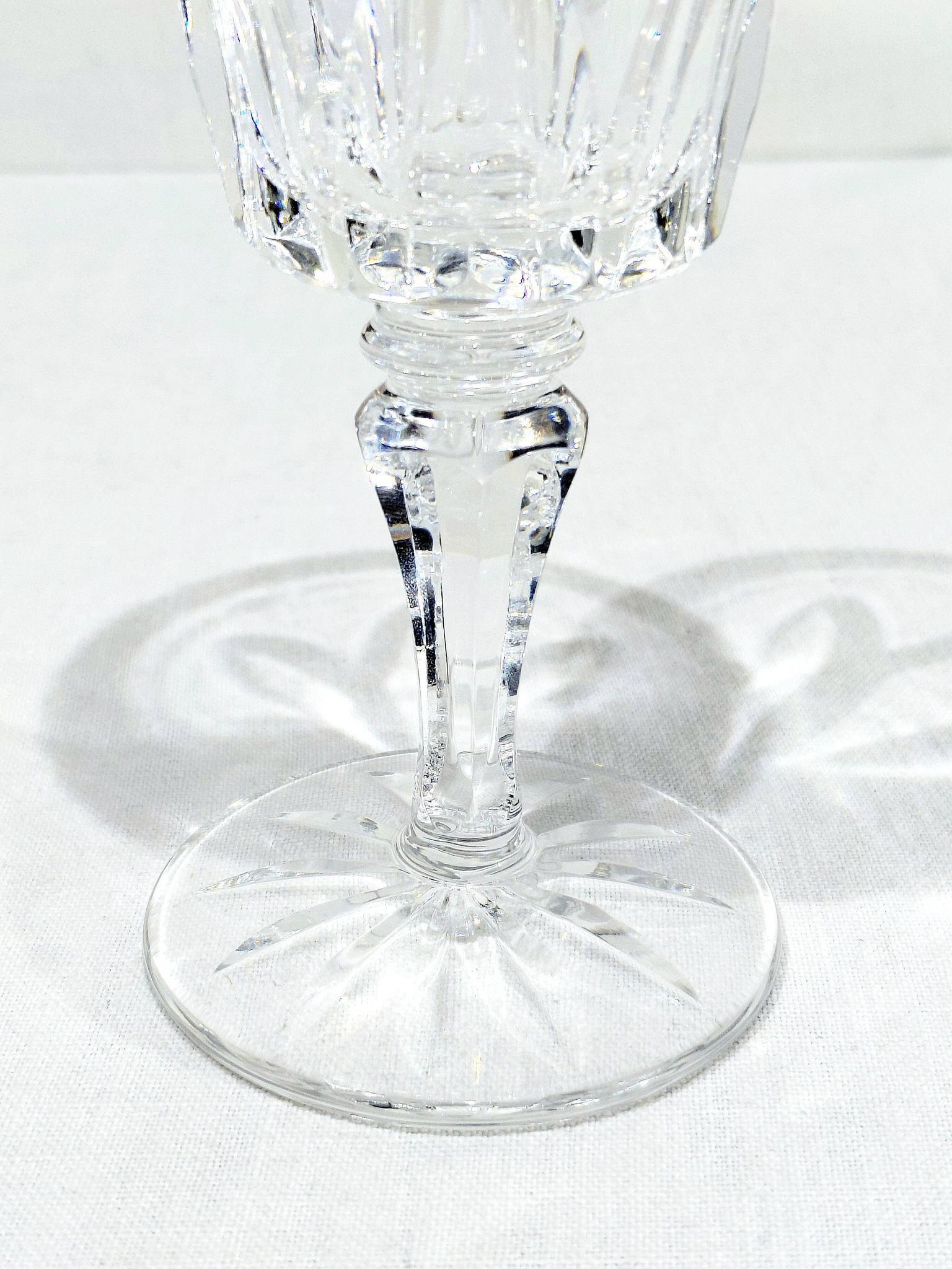 9 verres a vin rouge st louis modèle camargue