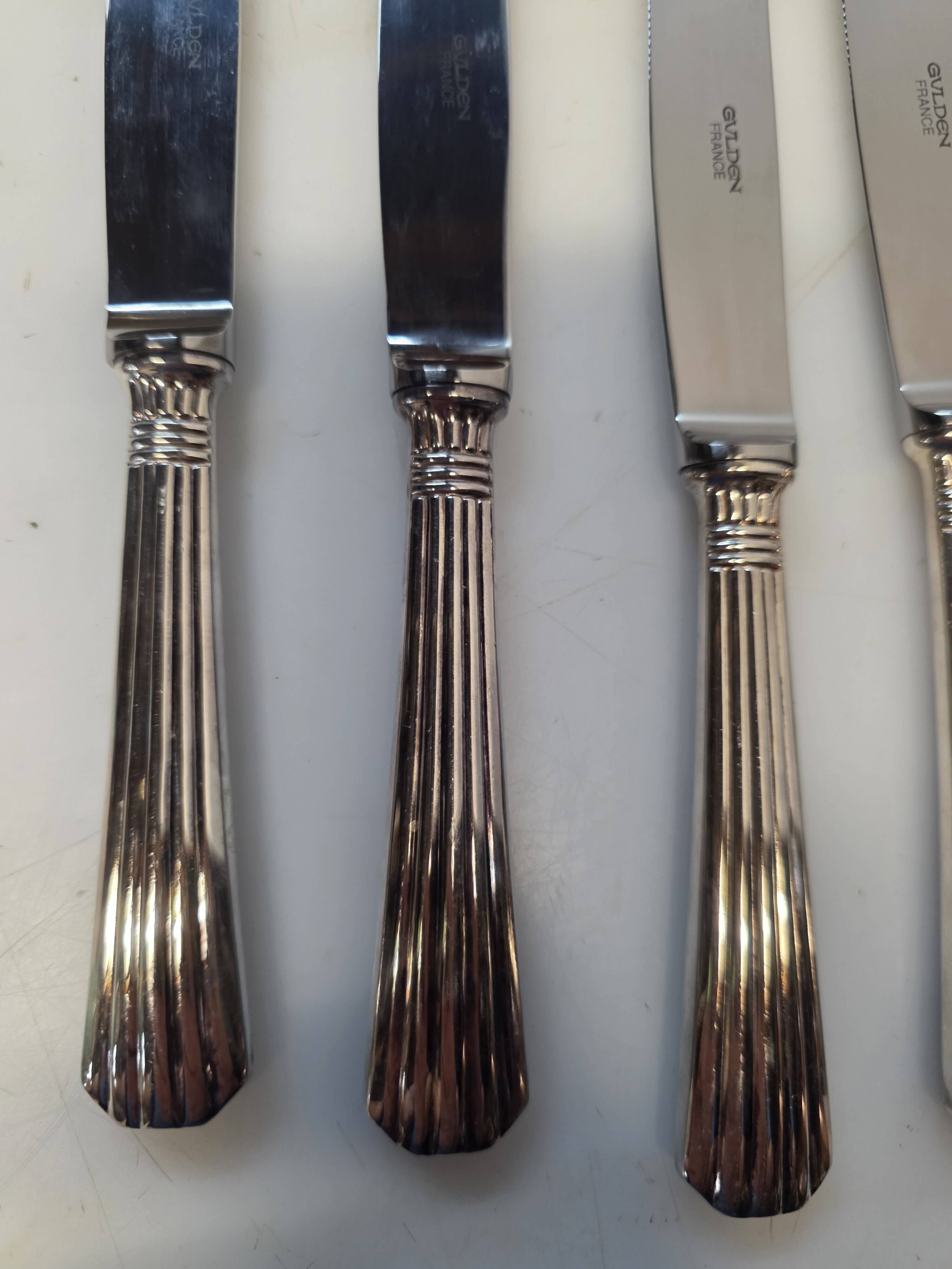 12 silver-plated knives – Gulden France