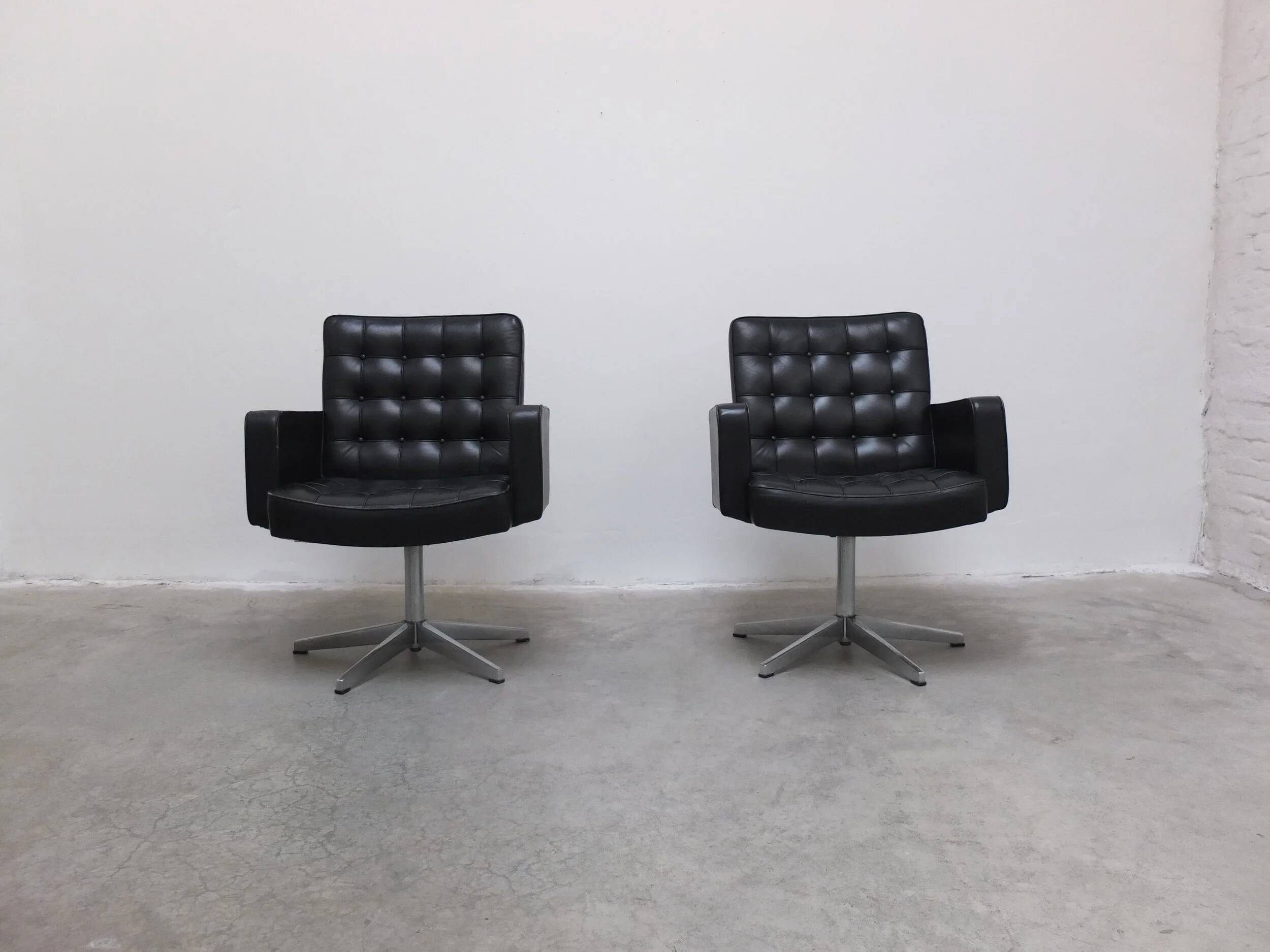 Set of 3 Executive Chairs by Vincent Cafiero for Knoll International, 1960s