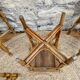 Ensemble de quatre tabourets en rotin