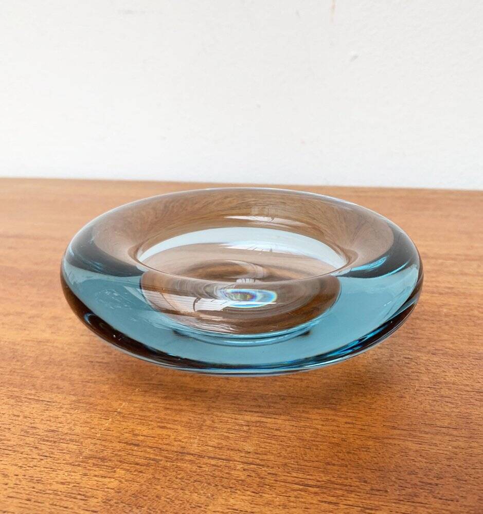 Set of 2 Danish glass bowls from the mid-century by Per Lütken for Holmegaard, 1960s.