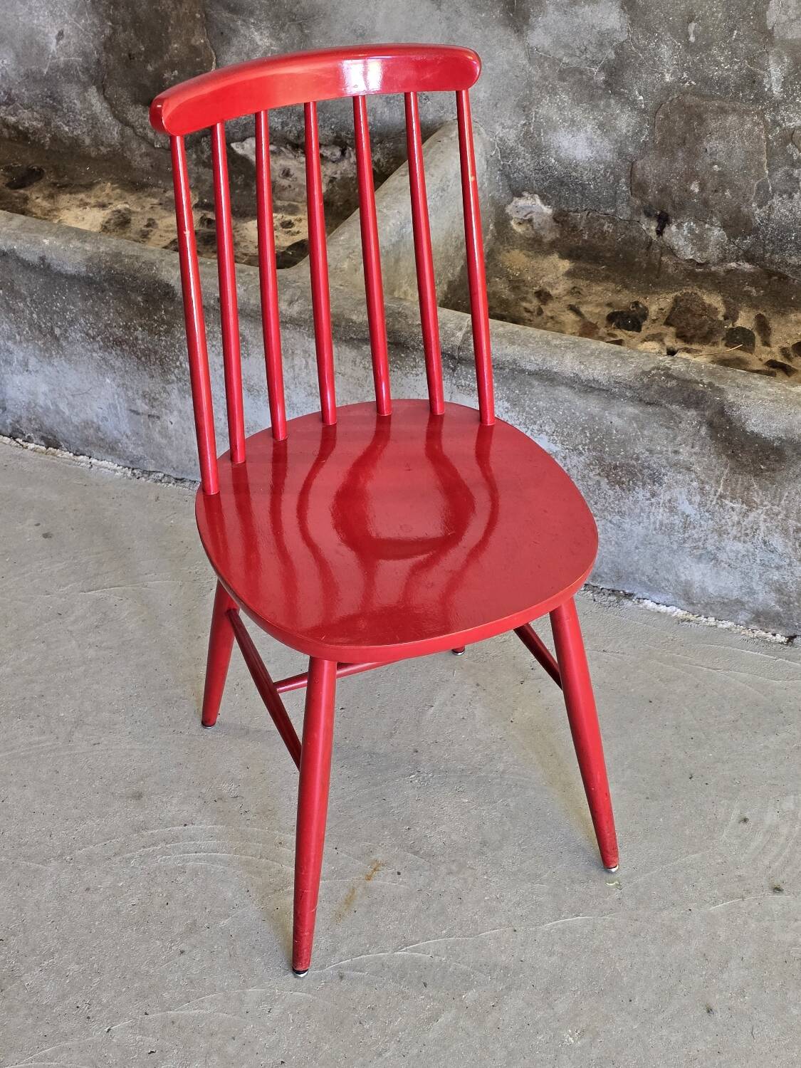 Tapiovaara style red bistro chair