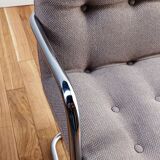 Storm armchair, Airborne