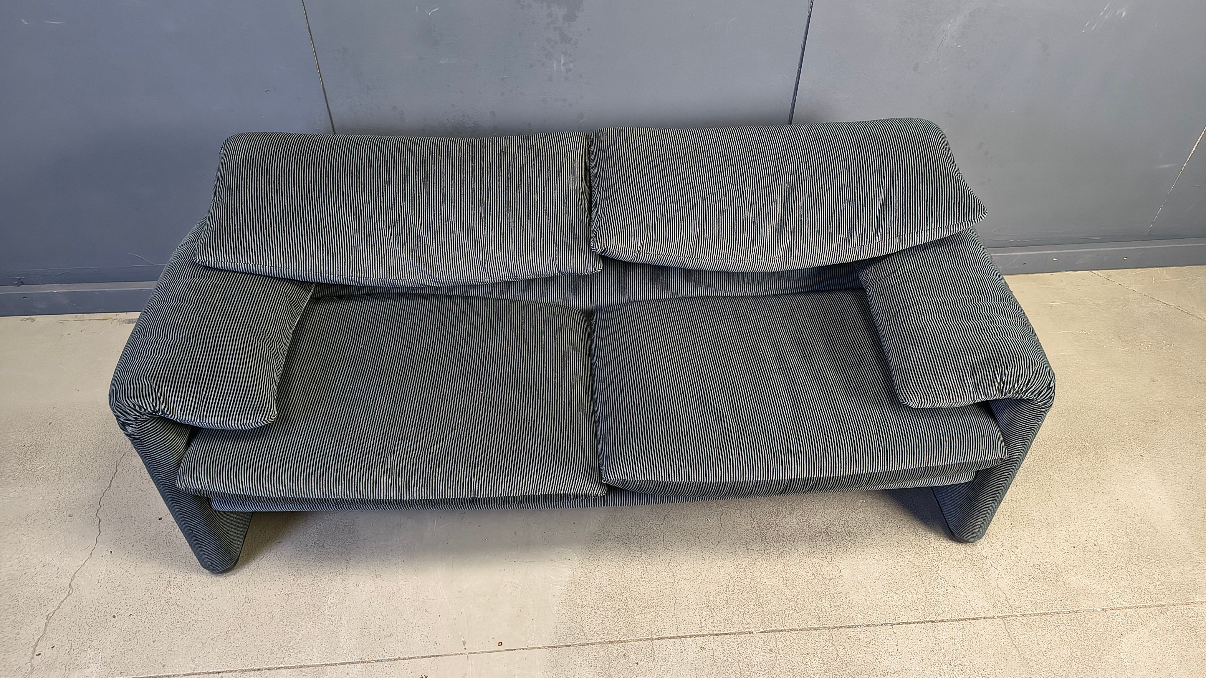 Maralunga sofa by Vico Magistretti for Cassina, 1970s