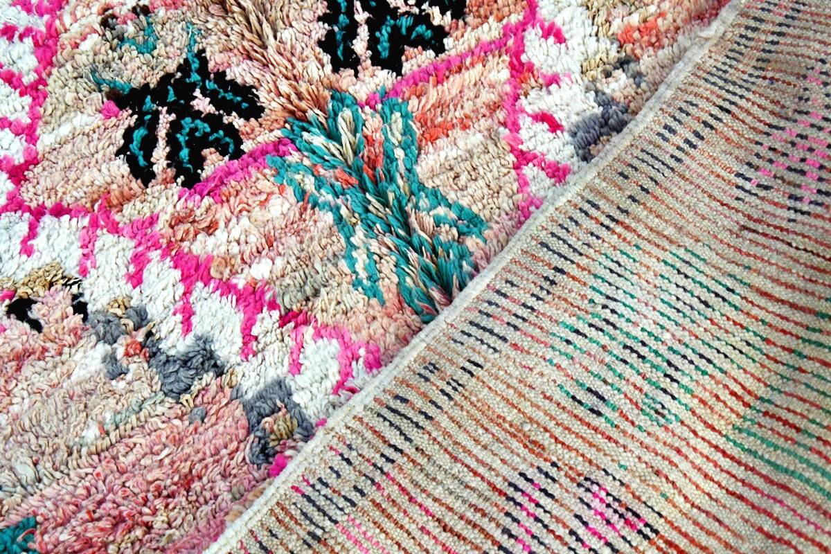 Moroccan Berber rug Boujaad 250 x 150 cm New