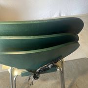 Set of 6 “Ant” chairs in dark green – Arne Jacobsen for Fritz Hansen