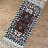 Handmade Tunisian carpet in upper wool twentieth century