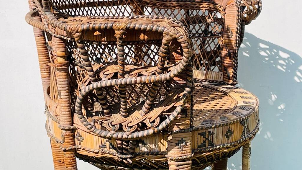 Fauteuil ' paon ' Emmanuelle XL. Vintage 70s