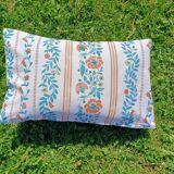 Provencal cushion