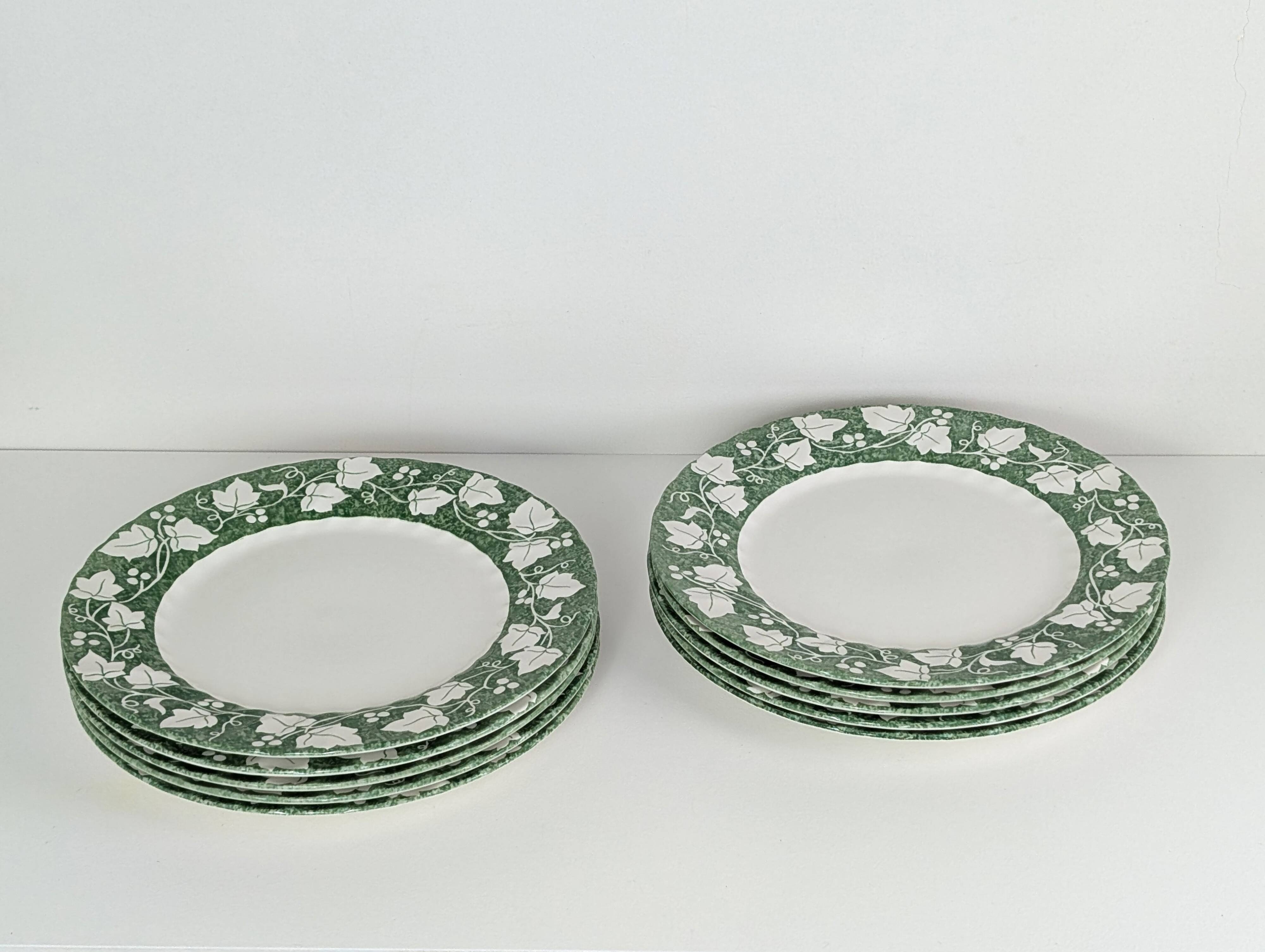 10 assiettes plates anglaises Churchill