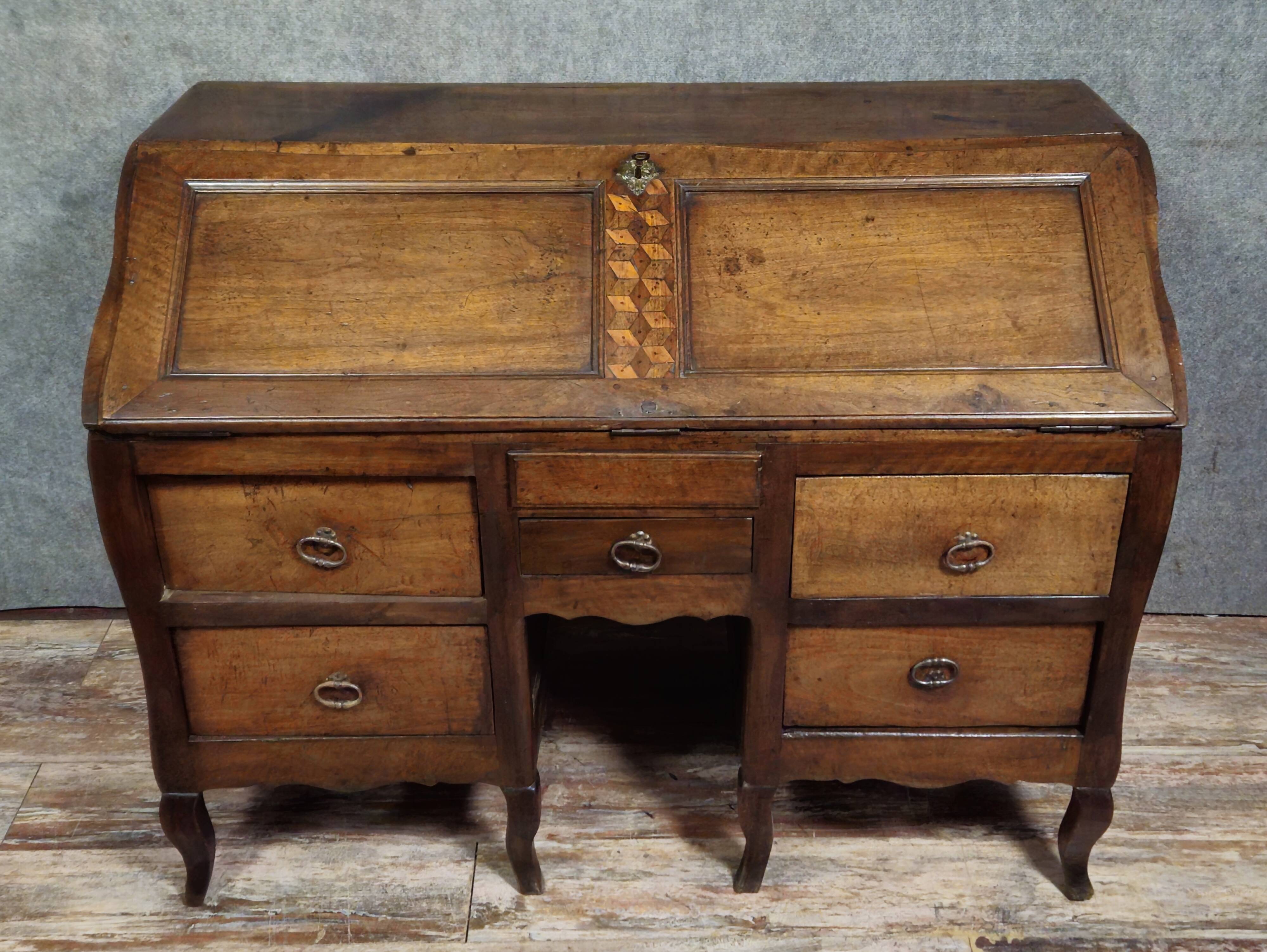 Antique curved secretary desk, Louis XV style, made of solid wood and marquetry.