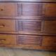Commode longue–3 tiroirs -style colonial–Teinte acajou