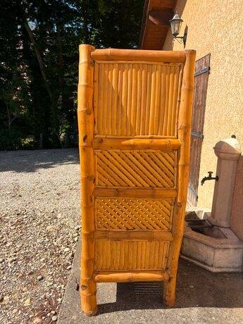 Étagère en bambou exotique – Style tropical / tiki – Très décorative