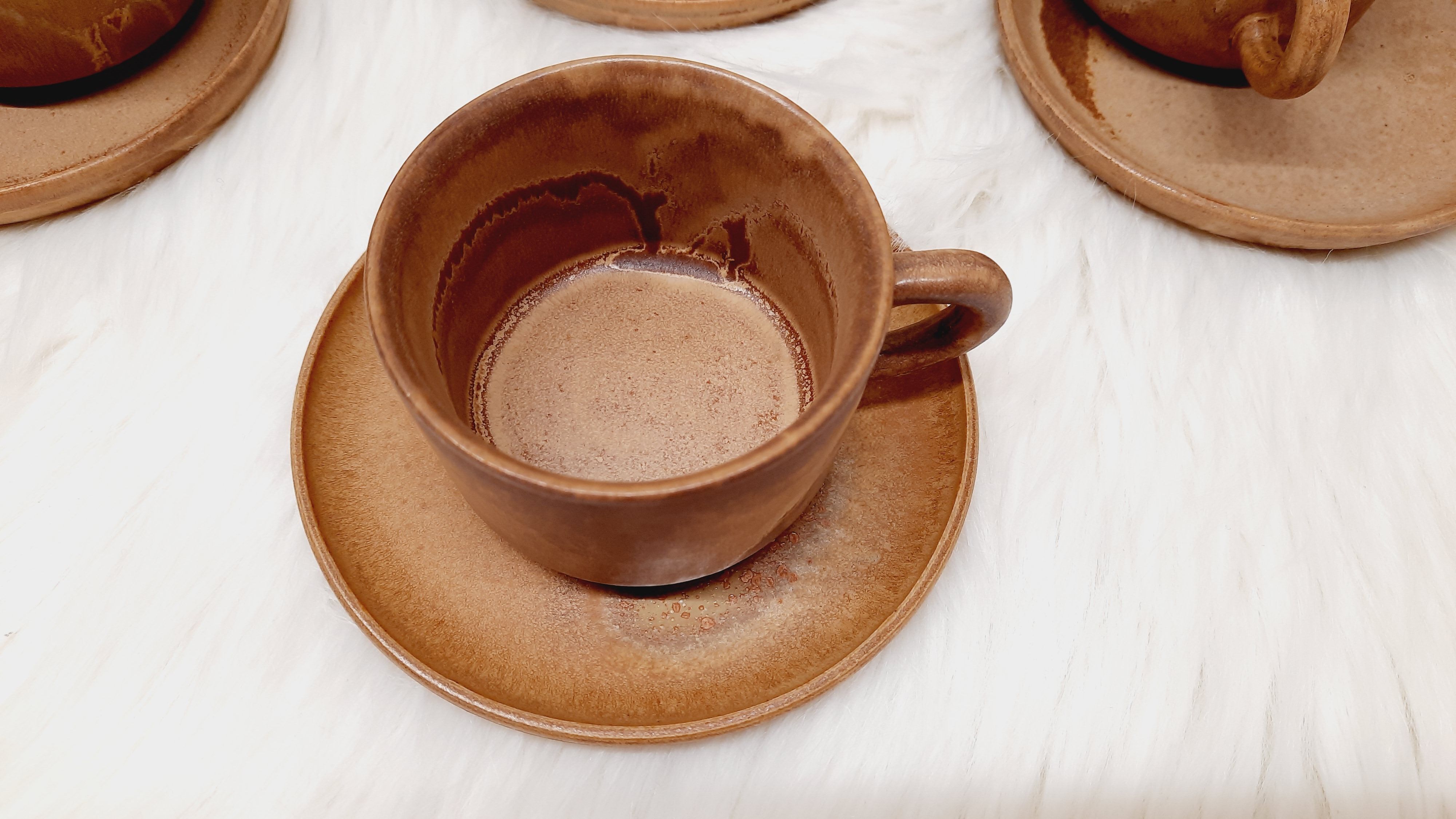 Lot 4 sandstone cups