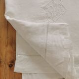 Drap blanc en lin monogrammé