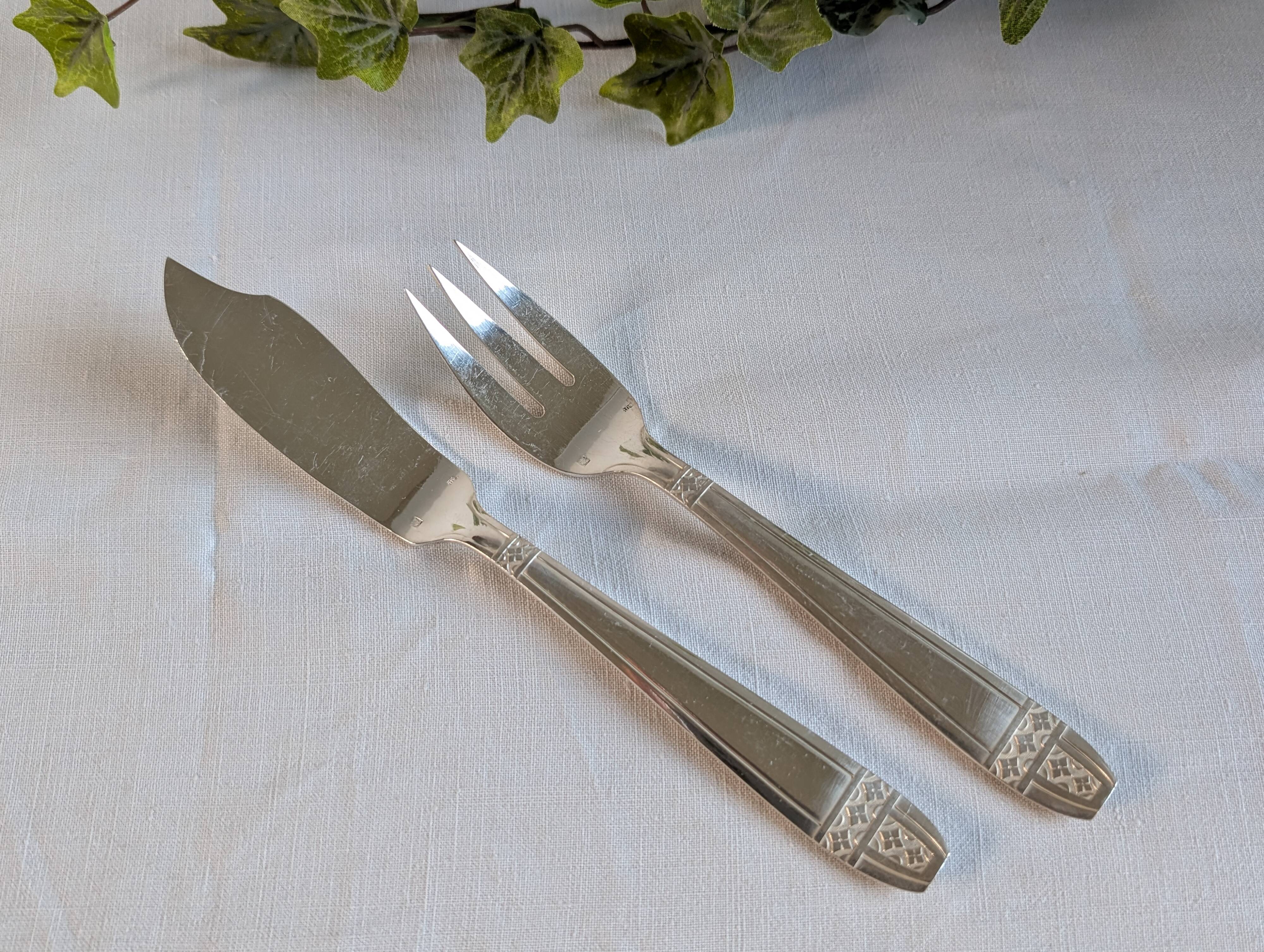 Art Deco silver-plated fish service