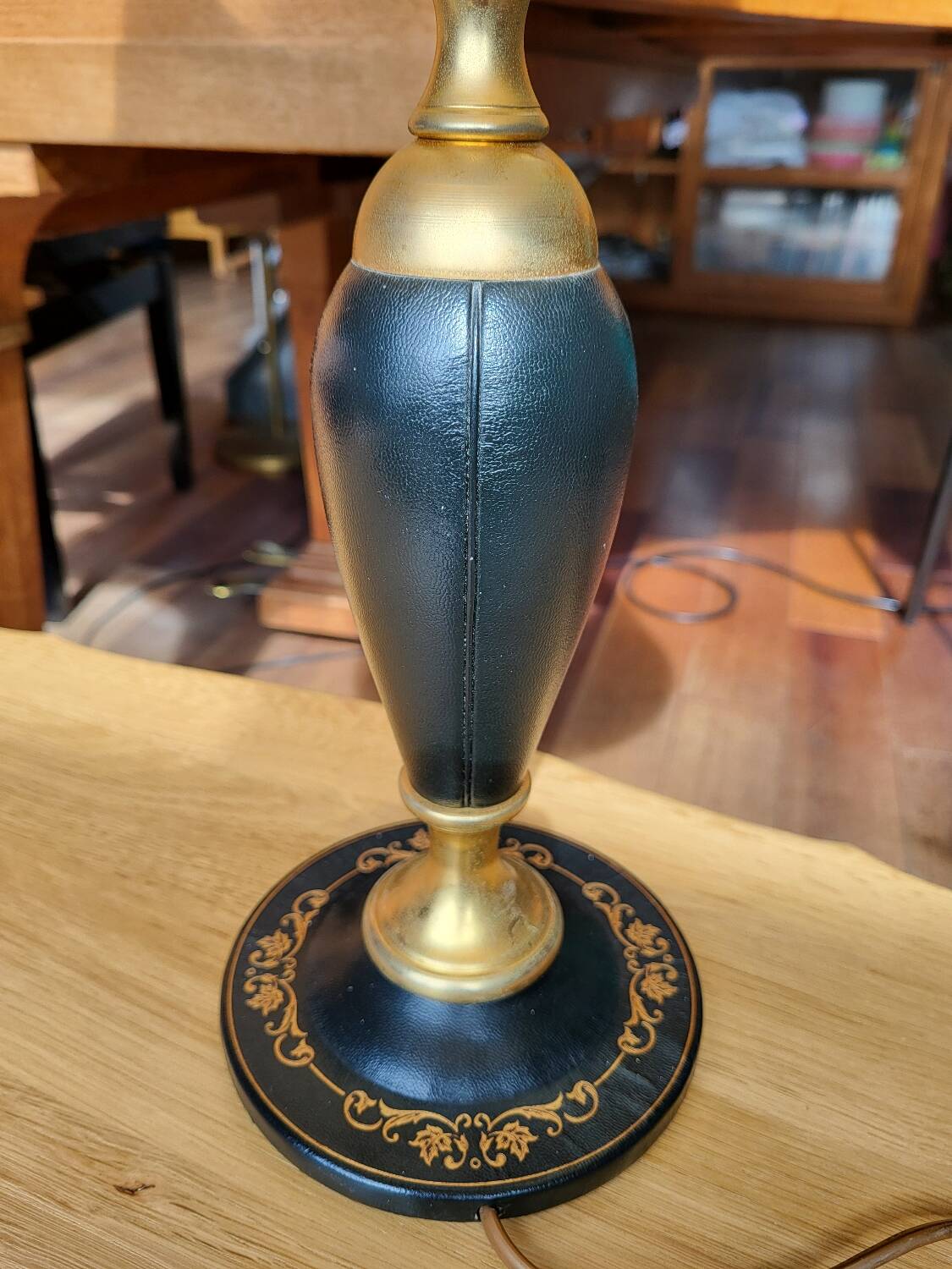 Vintage leather and brass desk lamp Le Tanneur