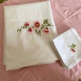 Table service and those hollyhock napkins