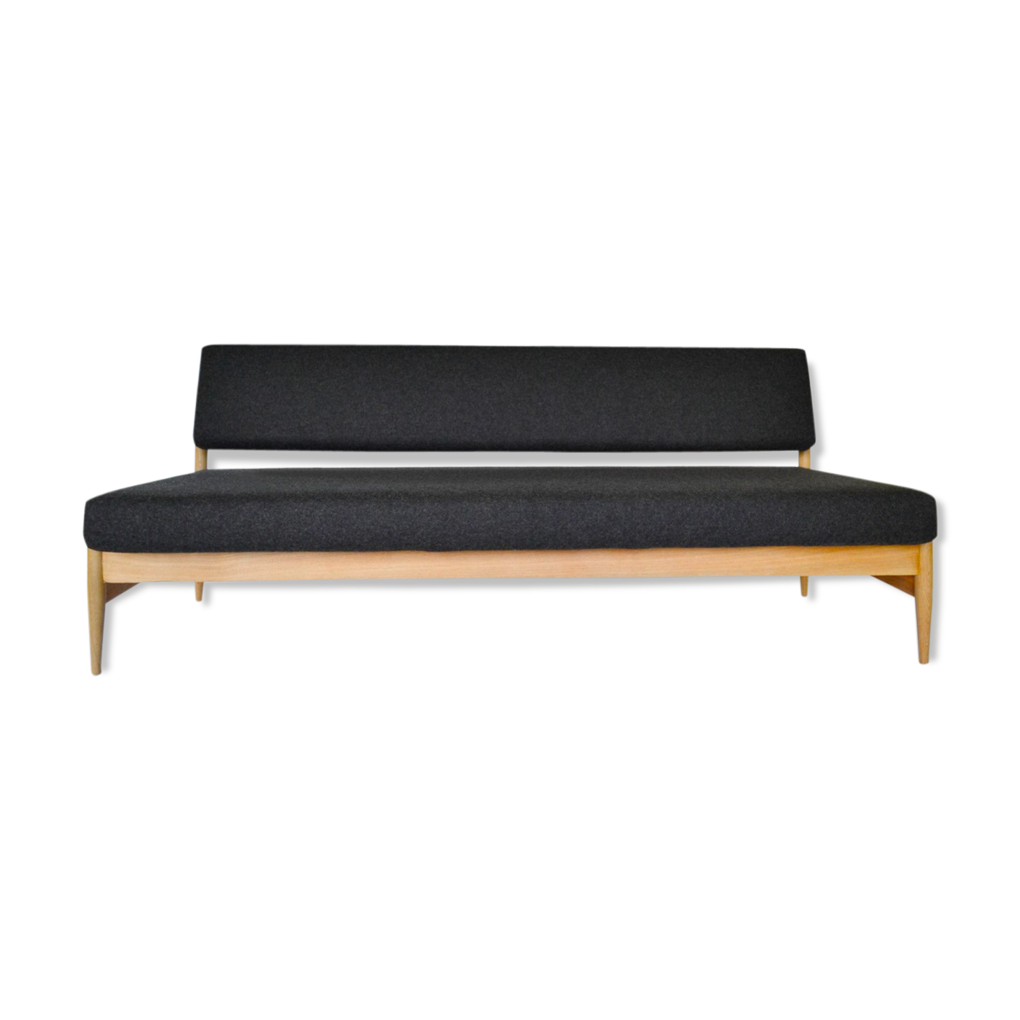 Divan Ąžuolas by Valerija EMA Cukermanienė for Vilniaus Baldų Kombinatas, 1964