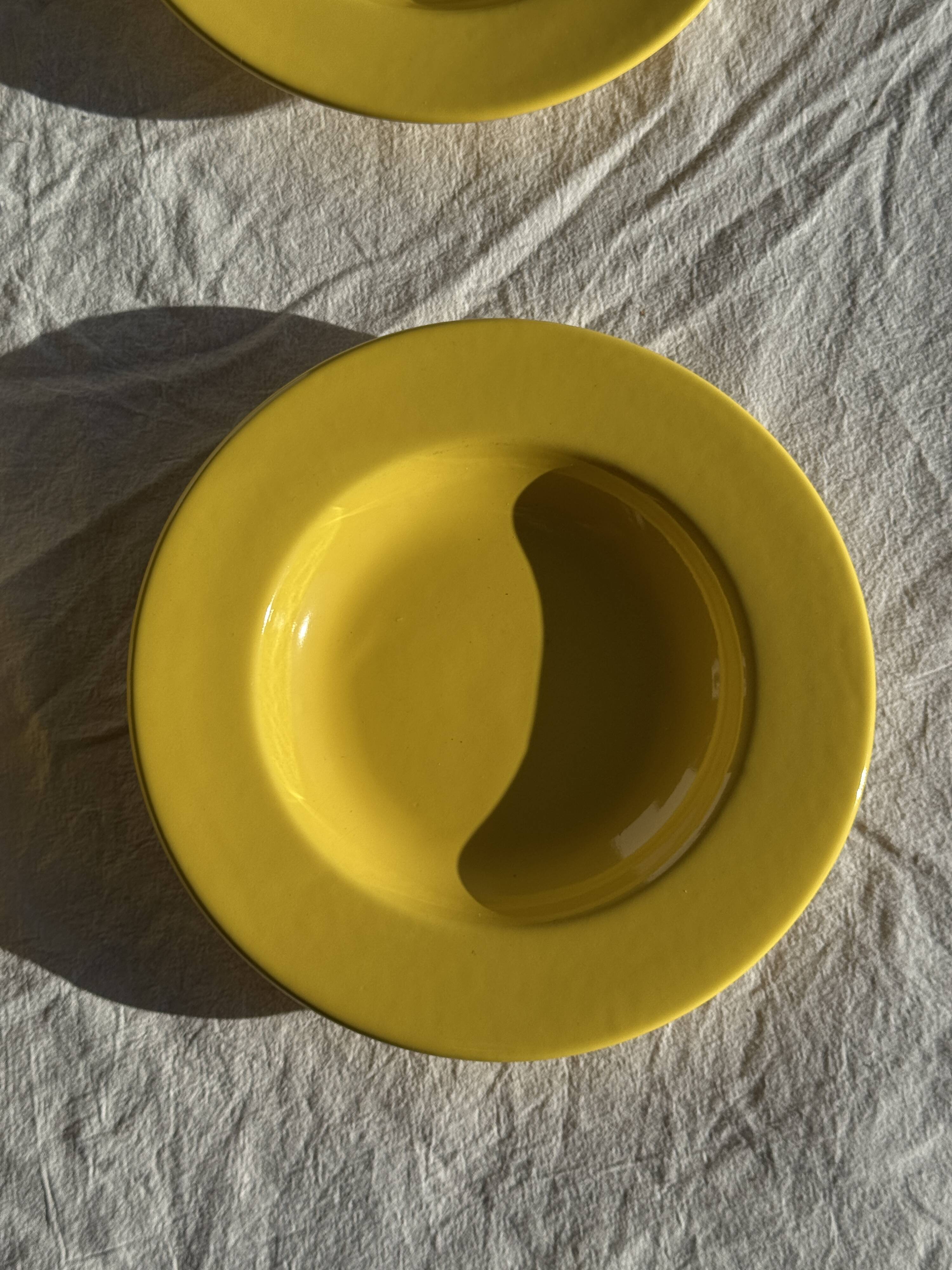 Set of 6 vintage yellow deep plates D22.5 H3.5