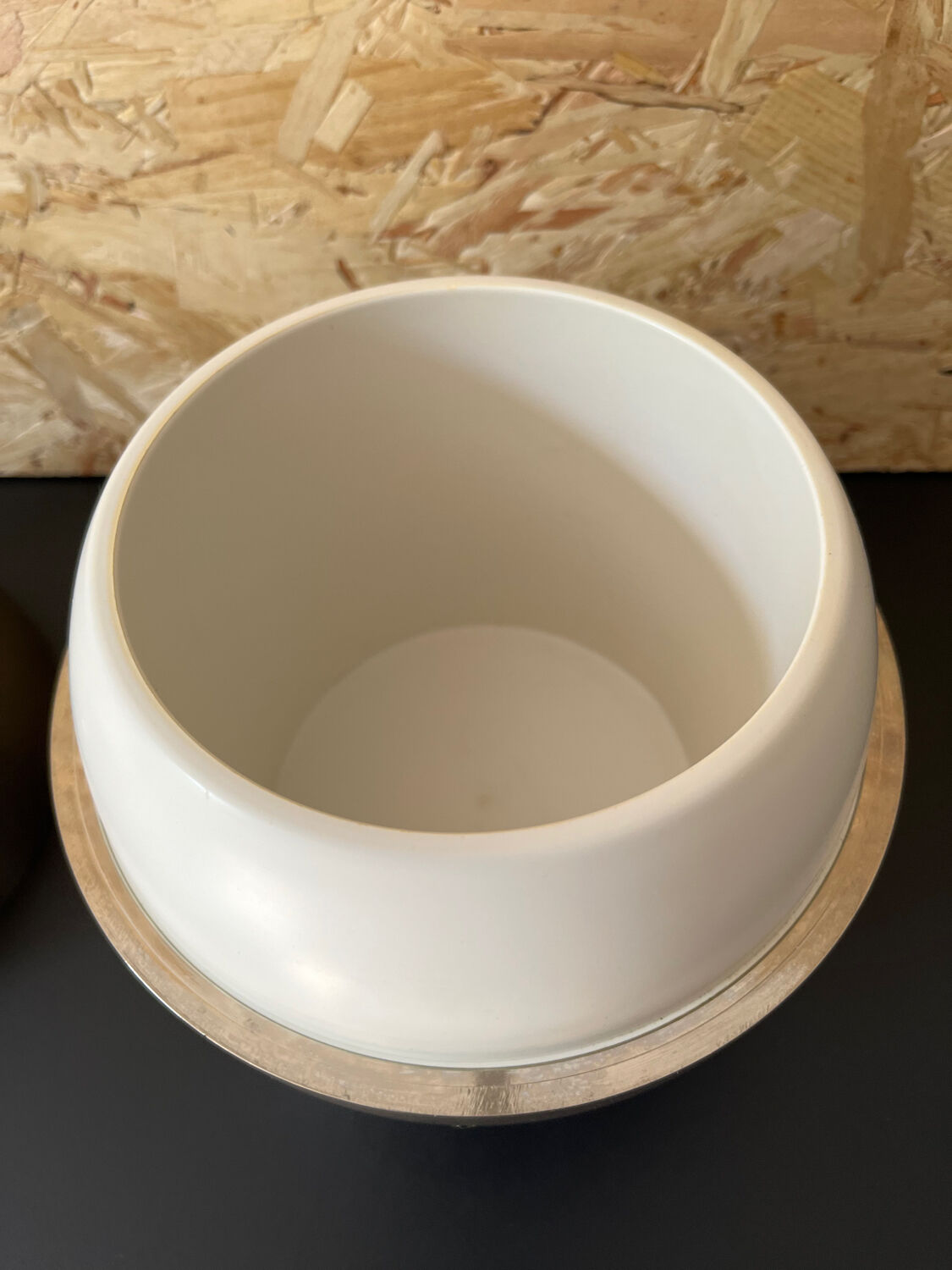 Ice bucket metal ice cube