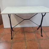 Table de bistrot piètement fonte dessus marbre
