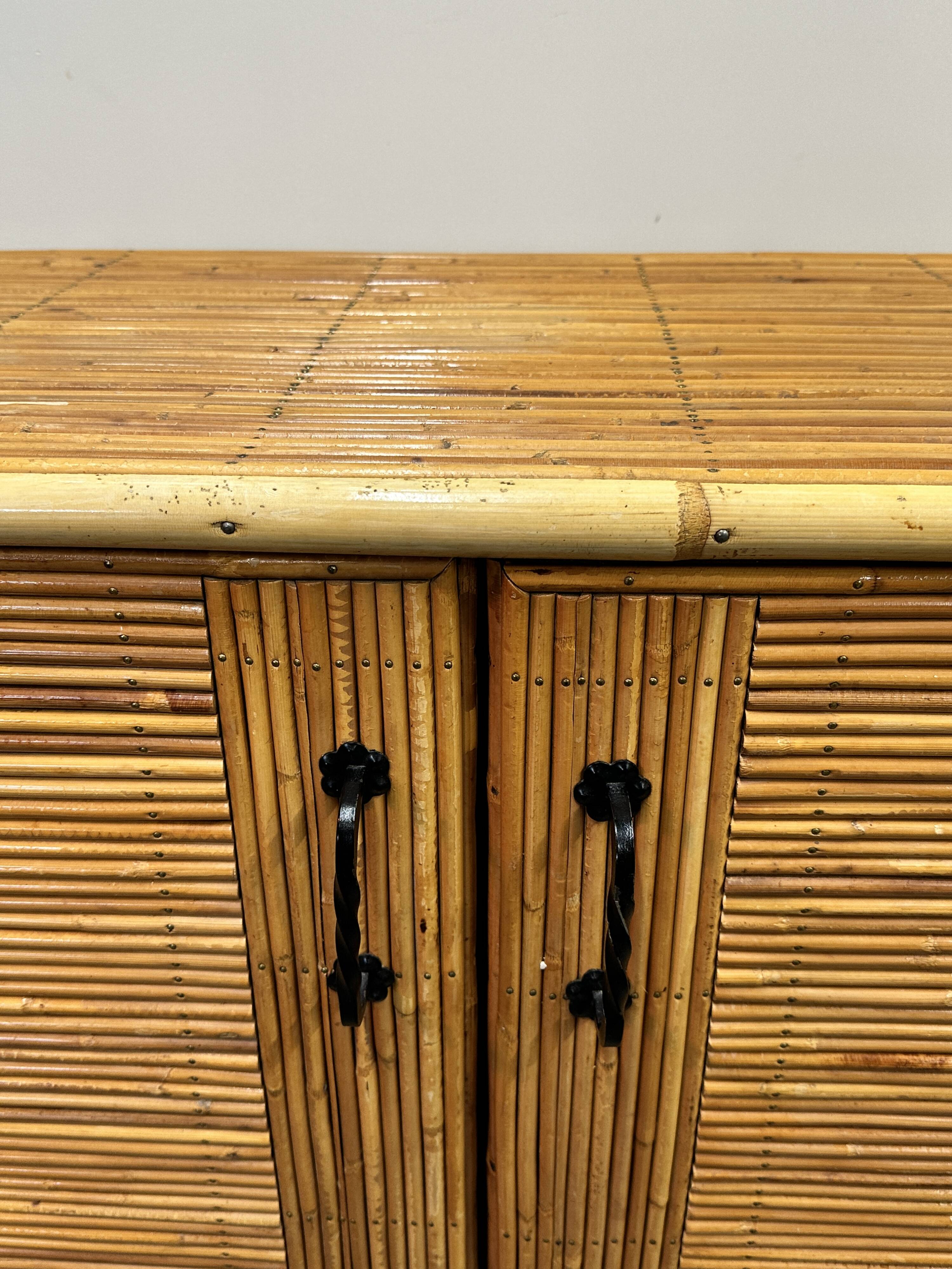 Buffet en bambou par Adrien Audoux et Frida Minet. France
