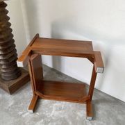 Fauteuil moderniste bois exotique et cuir