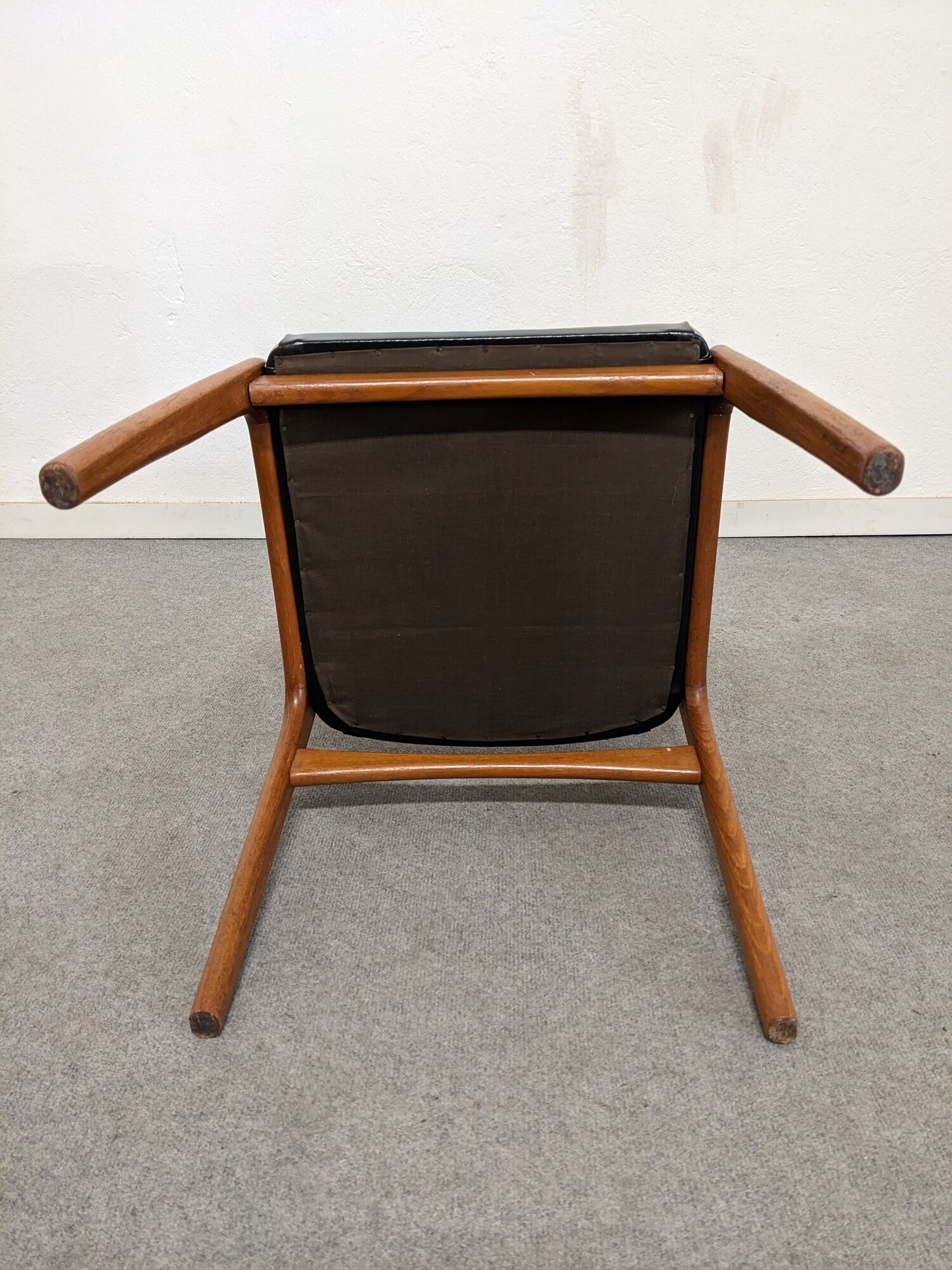 Series of 6 Scandinavian teak chairs from the 50s/60s