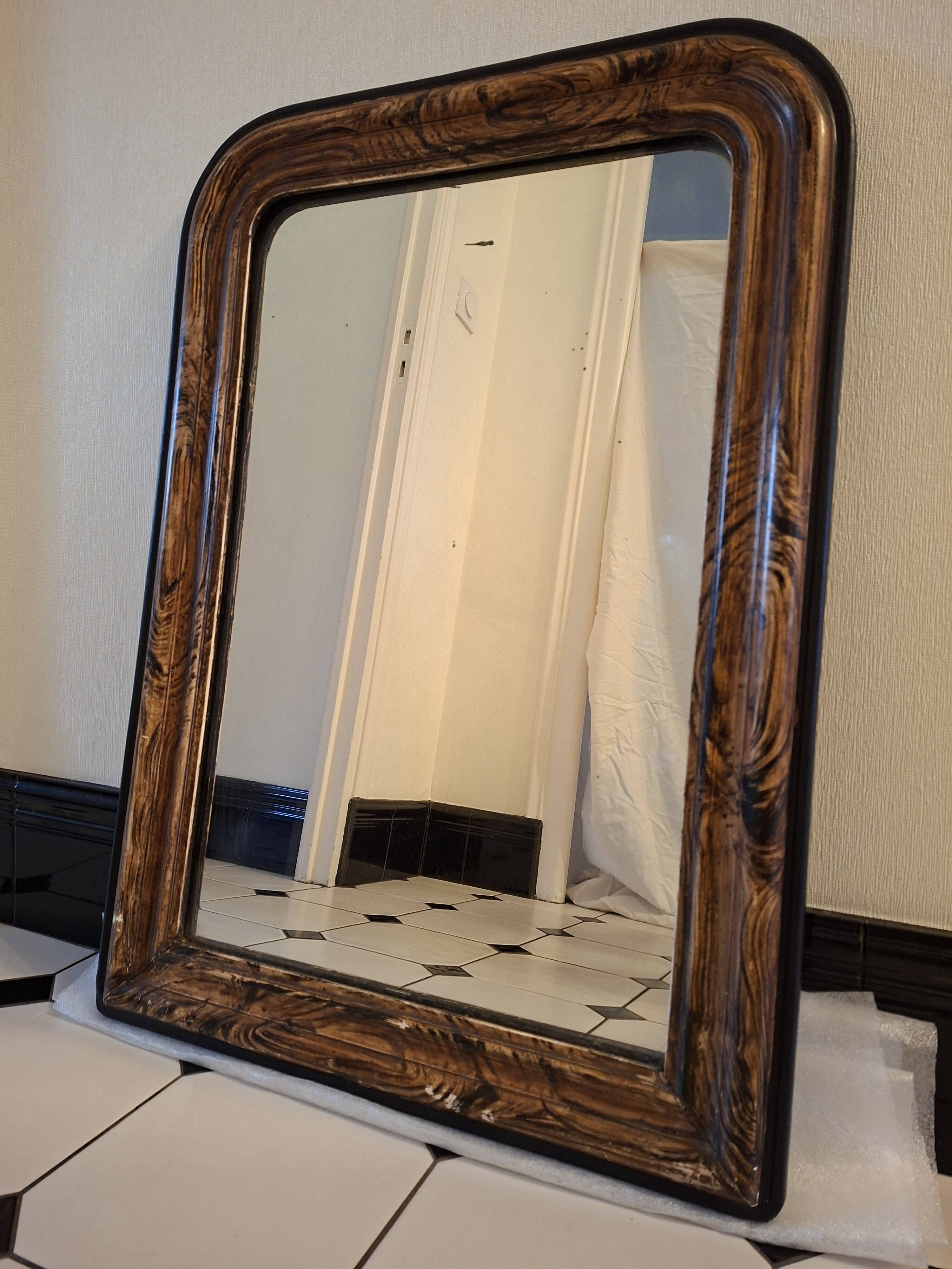 Antique Louis-Philippe mirror in stucco – Superb faux-wood decoration
