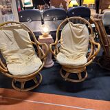 Paire de fauteuils pivotant en rotin