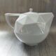 Porcelain teapot Deshoulières
