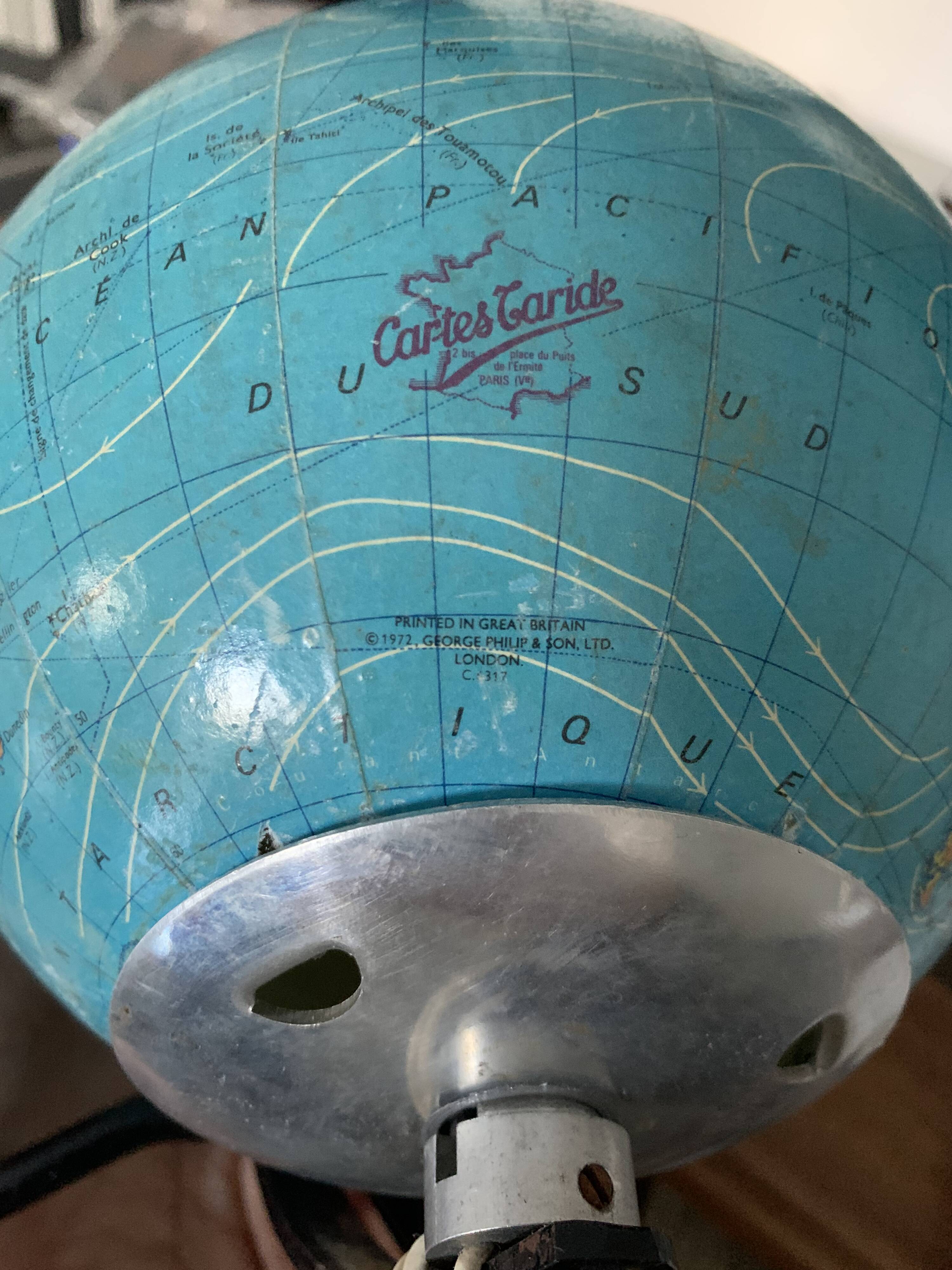 Vintage 1972 glass terrestrial globe Taride tripod - 22 cm