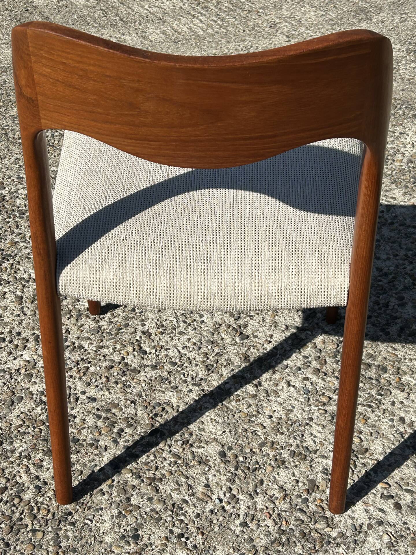Lot of 6 teak chairs by Niels Otto Møller model 71.