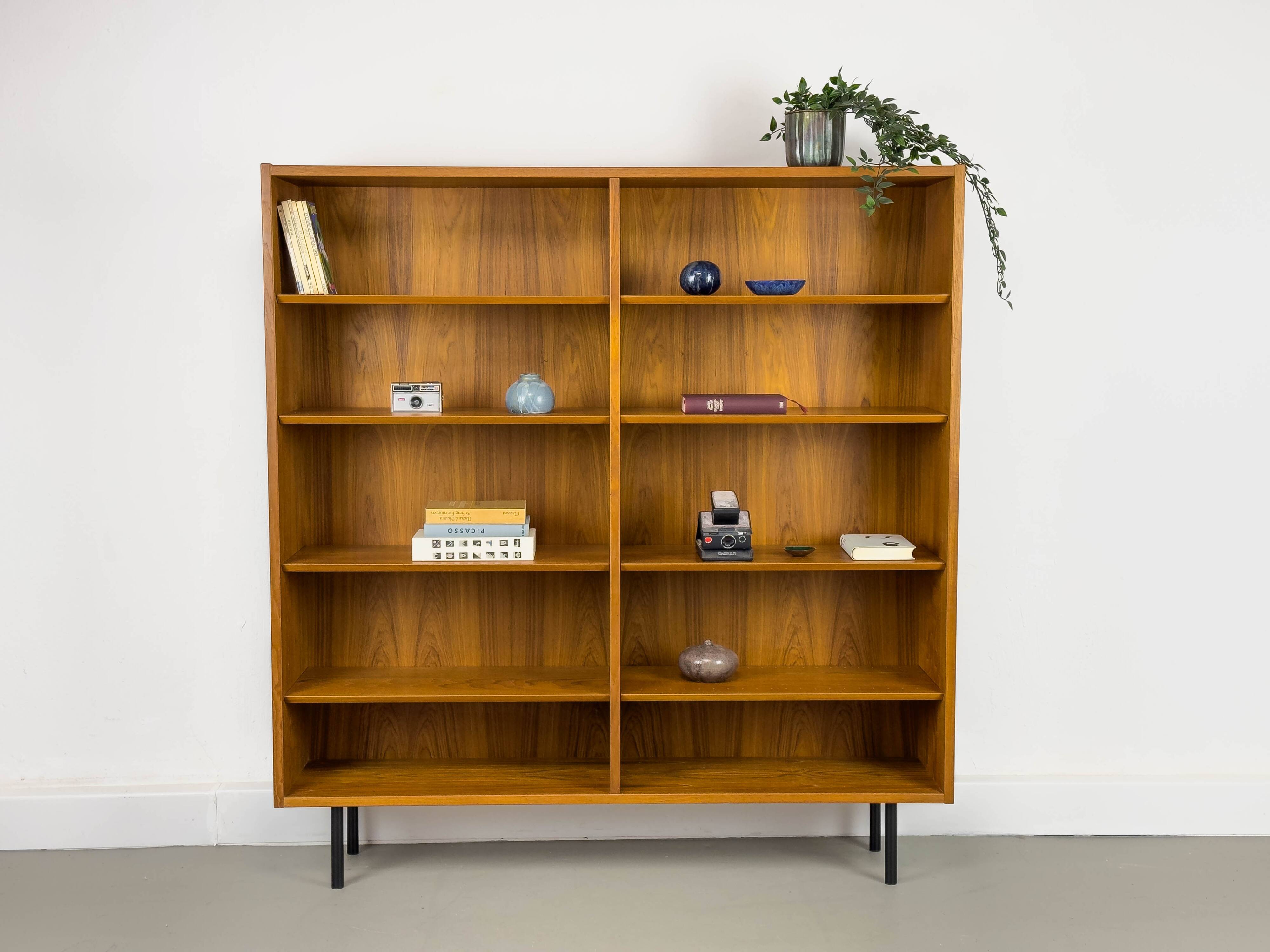 Vintage Danish Teak Bookshelf by Carlo Jensen for Hundevad & Co., 1960s